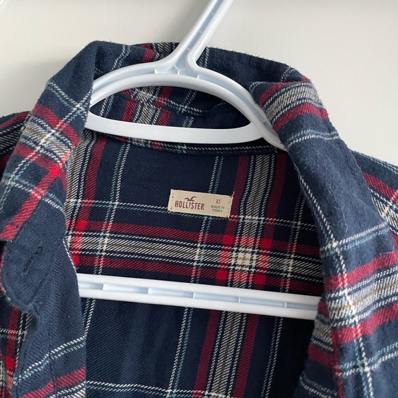 Hollister XS Flannel Shirt - Picture 4 of 4